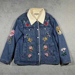 Bagatelle Blue Denim Jean Jacket Women’s XL Sherpa Lining Embroider Design